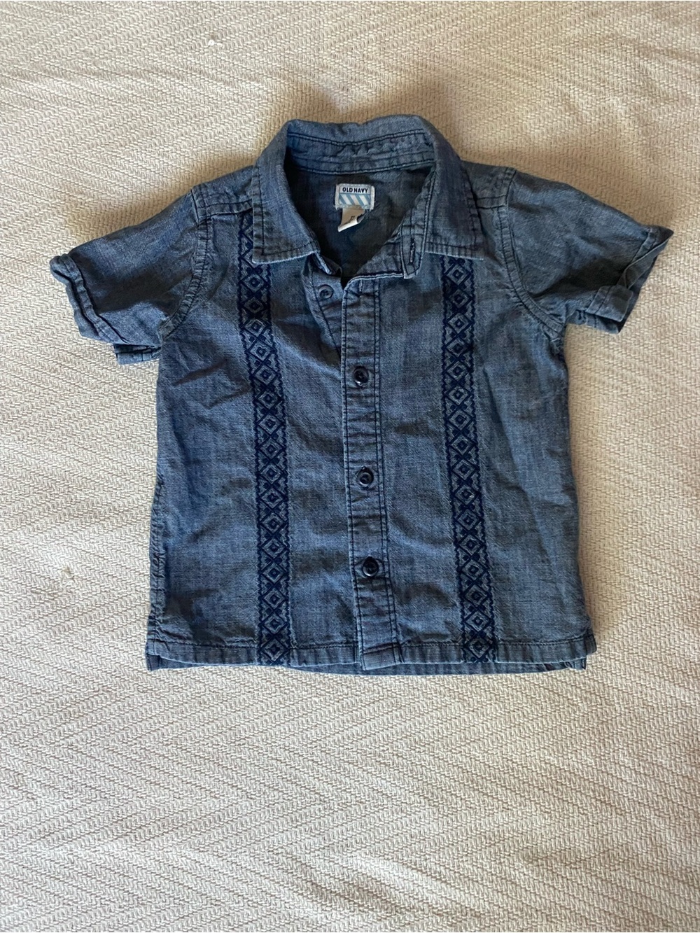2T Embroidered Old Navy Boys' Blue Short-Sleeve Button-Up Shirt